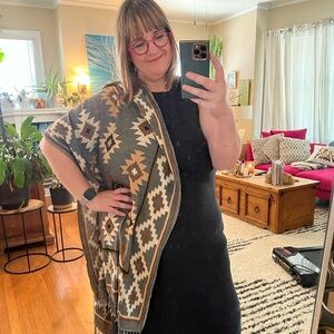 Anthropologie Raj blush + black reversible ikat scarf with fringe